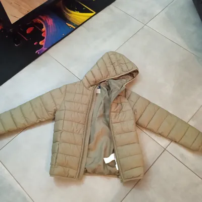 Doudoune à capuche kaki en très bon état Kiabi 